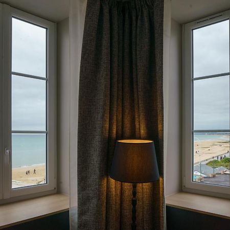 Hotel De La Plage ลิยง-ซูร์-แมร์ ภายนอก รูปภาพ