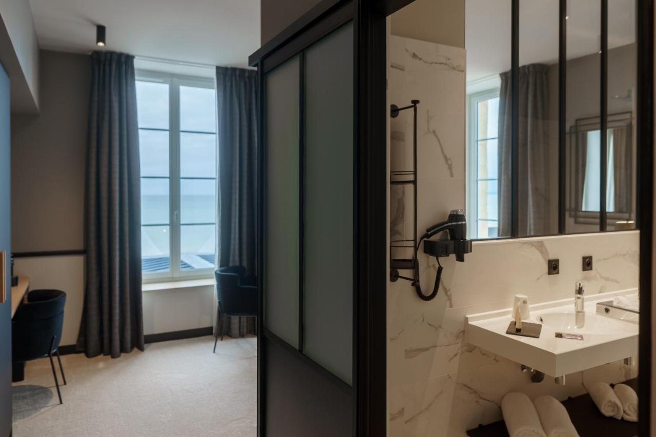 Hotel De La Plage ลิยง-ซูร์-แมร์ ภายนอก รูปภาพ
